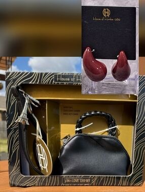 House of Harlow 1960 3-in-1 Love Leo Black Mini Bag Set & Eaŕrings